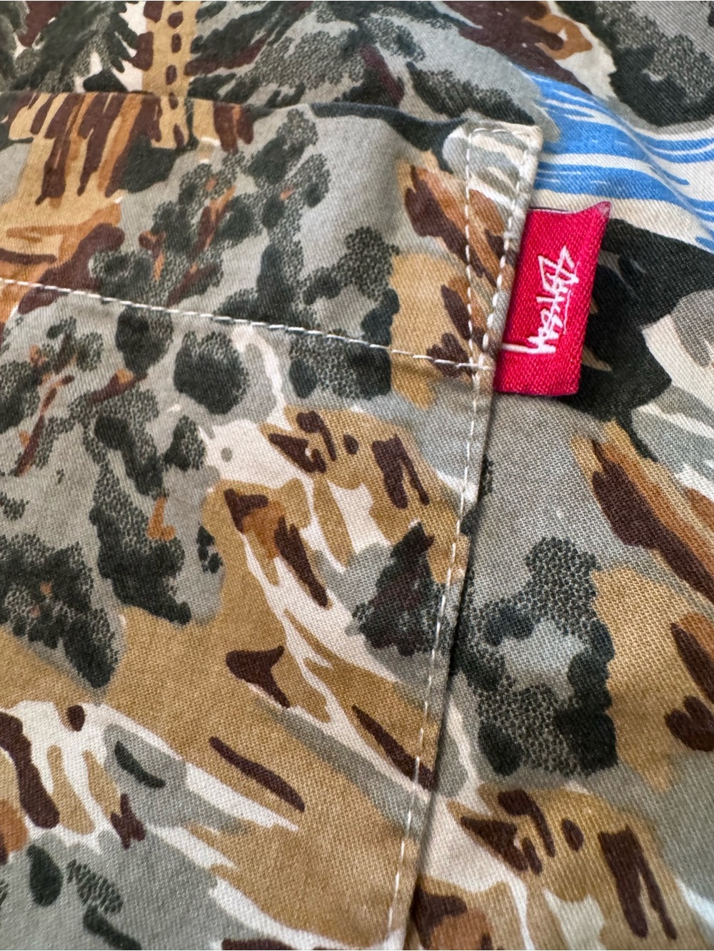 Stussy Men’s Scenic Camping Print Button-Up Shirt - Tan/Blue vintage 90’s - Picture 4 of 9
